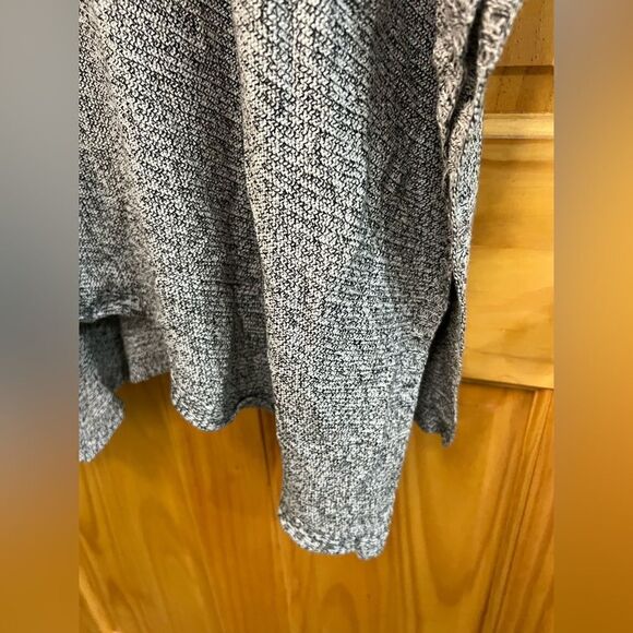 Eileen Fisher one size fits most gray poncho - Picture 2 of 4